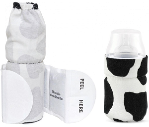 WarmZe - the travel bottle warmer. On the picture both the warming pad and bottle sleeve.